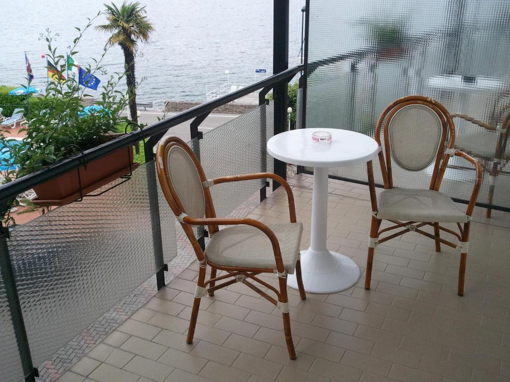 Hotel Caribe - Garda Lake Collection 布雷佐内加尔达 客房 照片