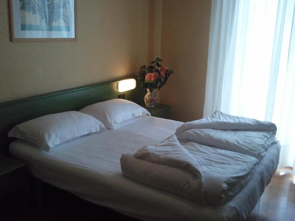Hotel Caribe - Garda Lake Collection 布雷佐内加尔达 客房 照片